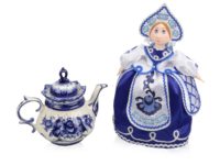 Набор Гжель: кукла на чайник, чайник заварной с росписью, изображение 1