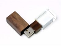 USB-флешка на 16 Гб прямоугольной формы, под гравировку 3D логотипа, материал стекло, с деревянным колпачком красного цвета, белый — 6576.16.06_2, изображение 2