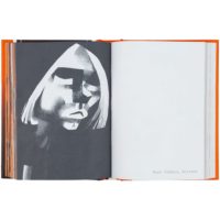 Книга с иллюстрациями «Виктор Меламед. 111 портретов музыкантов», изображение 5