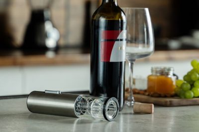 Электрический штопор с ножом для фольги Wine Diesel, черный, изображение 9